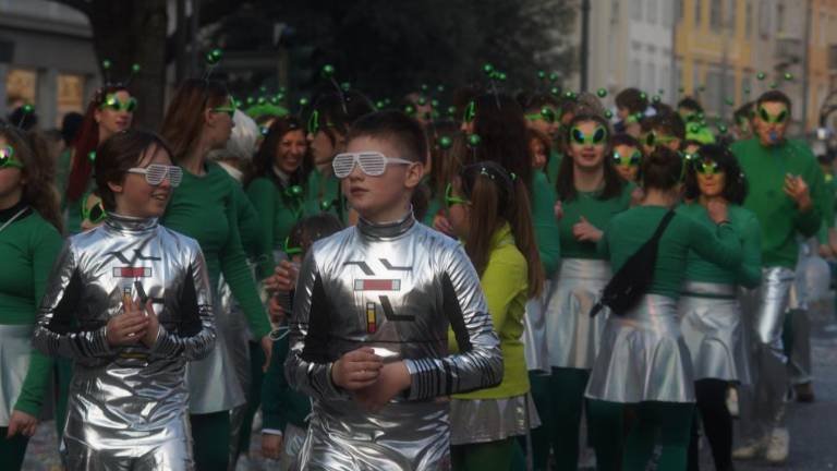 Pustne plese potrdili, usoda povorke odvisna od vremena