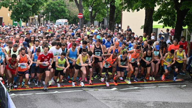 Trst bo spet tekaško obarvan