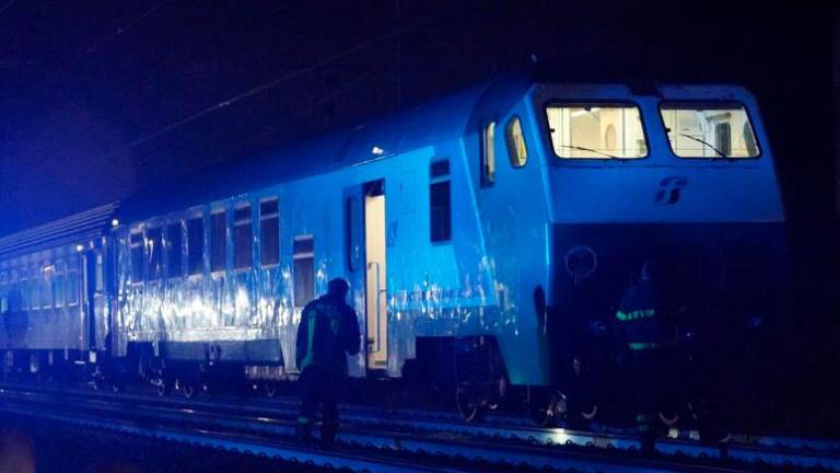 Na vlaku oskrbeli 150 ljudi