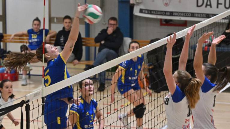 Prvi poraz SloVolleyja, sočankam derbi v Repnu