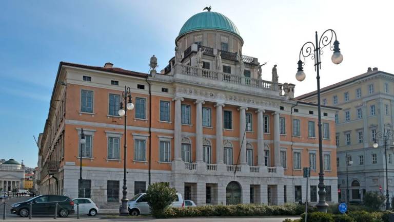 Za palačo Carciotti se zanimajo trije investitorji