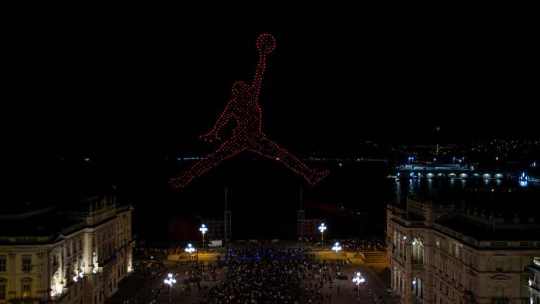 Na tržaškem nebu počastili Michaela Jordana