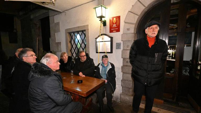 V Nabrežini poklon jusarju in zdravniku