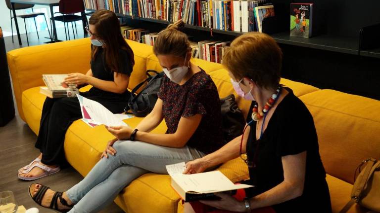 Knjižni čebelnjak pripotoval v Turčijo