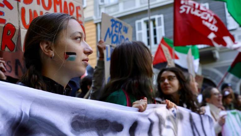 Za Gazo v Trstu na dveh različnih shodih