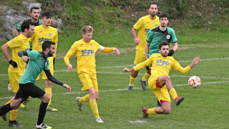 Juventina uspešna v gosteh, Sistiana Sesljan prebil led