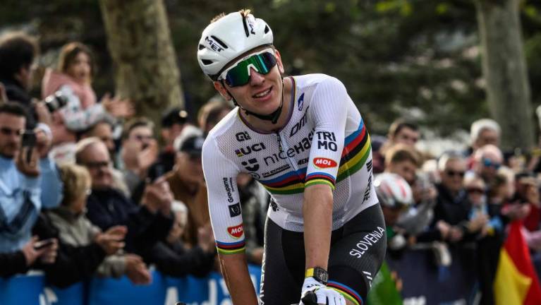 Tadej Pogačar v svojem slogu slavil tudi v Vareseju
