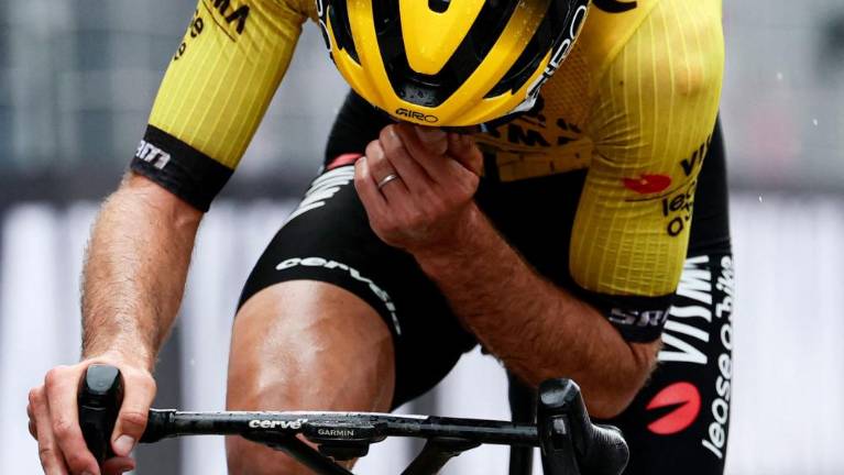 Simon Yates s preobratom do zmage na Giru, jutri še parada v Rimu