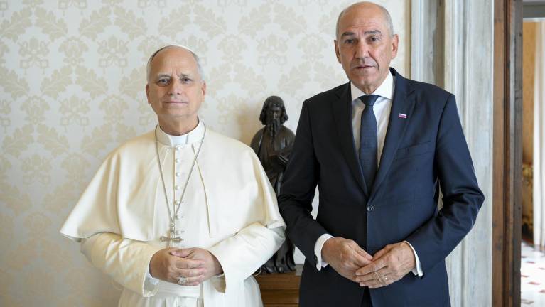 Premier Janša obiskal papeža Leona XIV.
