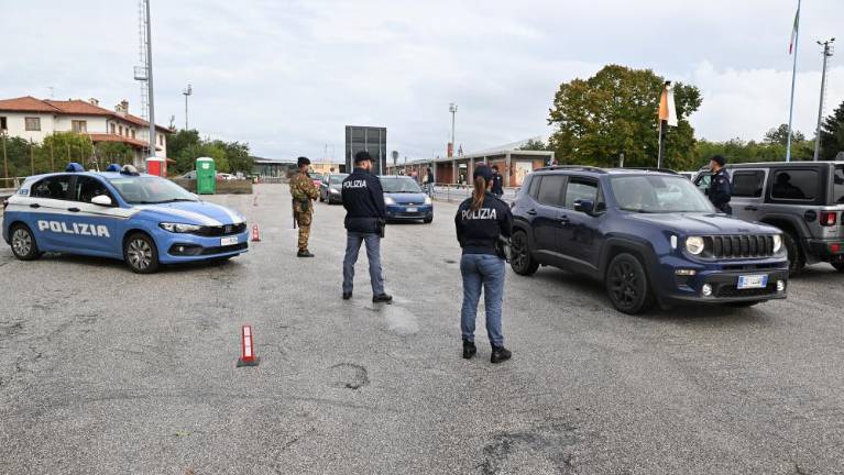 Italija za mesec dni podaljšala nadzor na meji