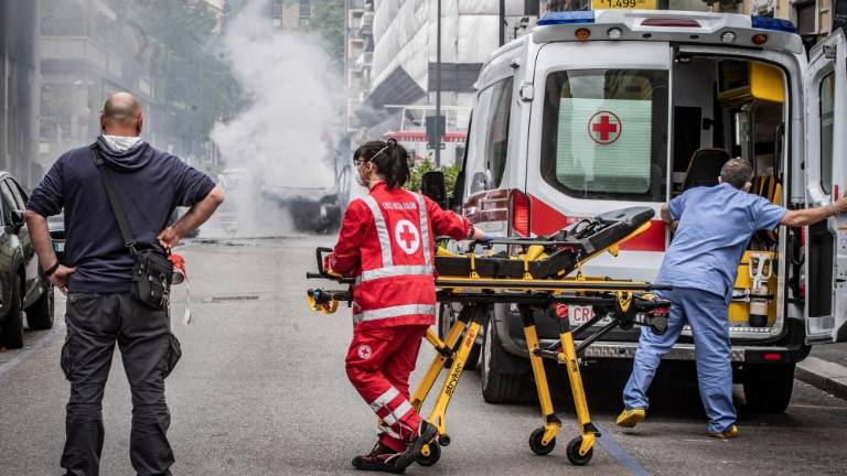 V Milanu eksplodiral kombi z dvajsetimi jeklenkami kisika