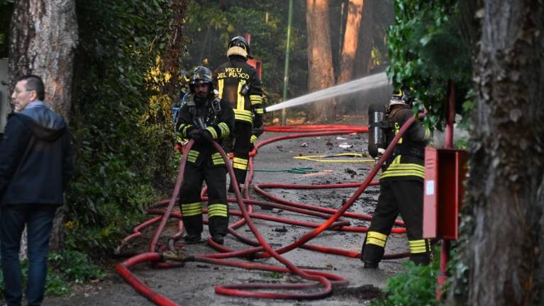 Eksplozije in požar v openskem kampu