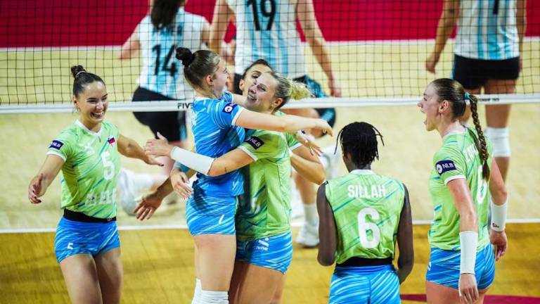 Zgodovinski preboj slovenskih odbojkaric v osmino finala SP