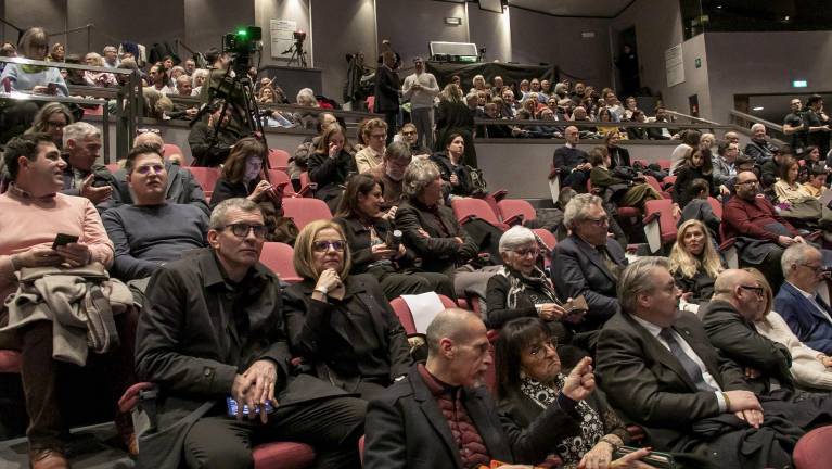 Preplet glasbe, podobe in teritorija