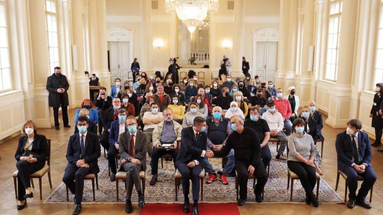 »Izbris privzemamo v kolektivni zgodovinski spomin«