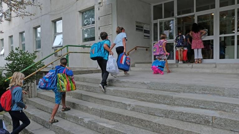 Na slovenskih šolah v FJK v prihodnje 4029 učencev in dijakov