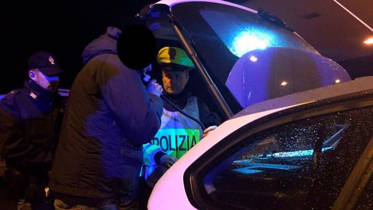 Bil je vinjen, a so ga oprostili, ker so kršili njegove jezikovne pravice