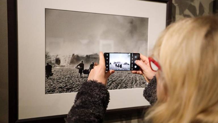 Pogled na vojno skozi objektiv priznanih fotografov