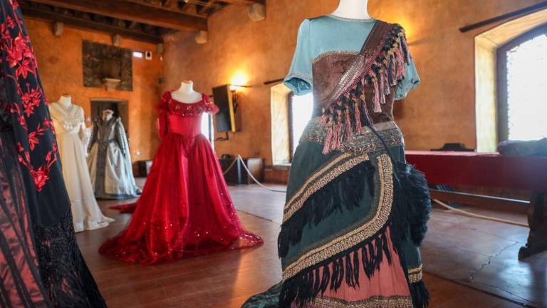 Iz milanske Scale na goriški grad