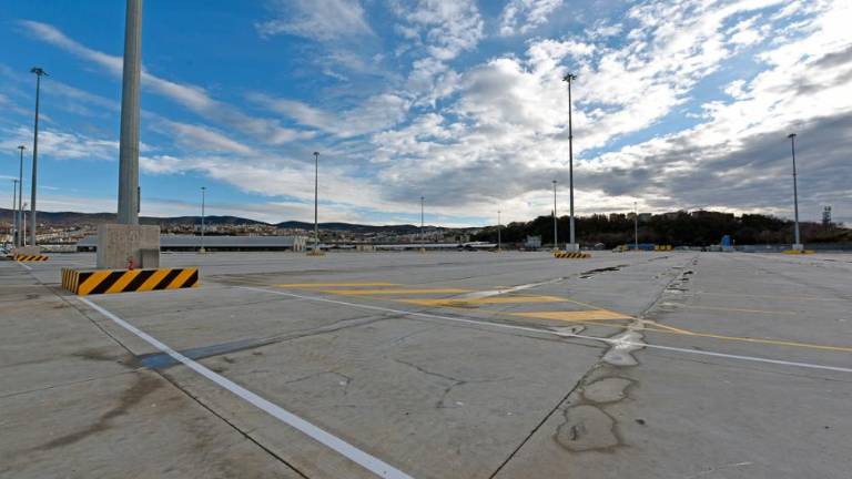 Kjer je bilo morje, zdaj stoji žerjav