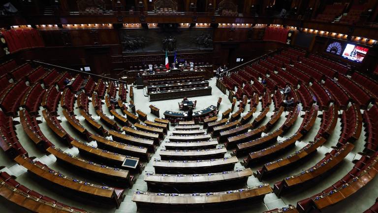 Zakon za Aosto in Južno Tirolsko, ne pa za Slovence