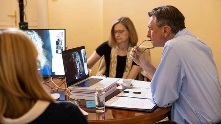 Dobrila in Bandelj na videokonferenci s predsednikom Pahorjem