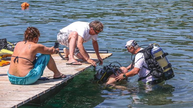 V morskem okolju ni bil nihče prikrajšan
