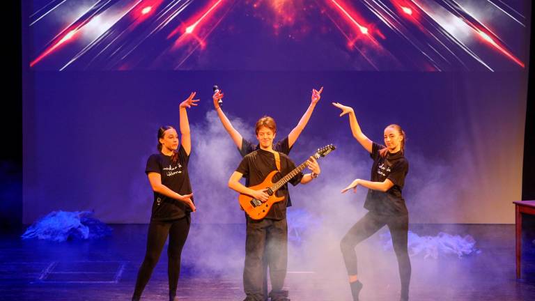 Goriški licejci na odru