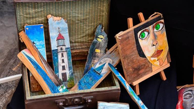 Dizajnerji, obrtniki in umetniki na sejmu Barbacan Produce