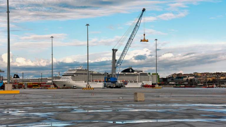 Kjer je bilo morje, zdaj stoji žerjav