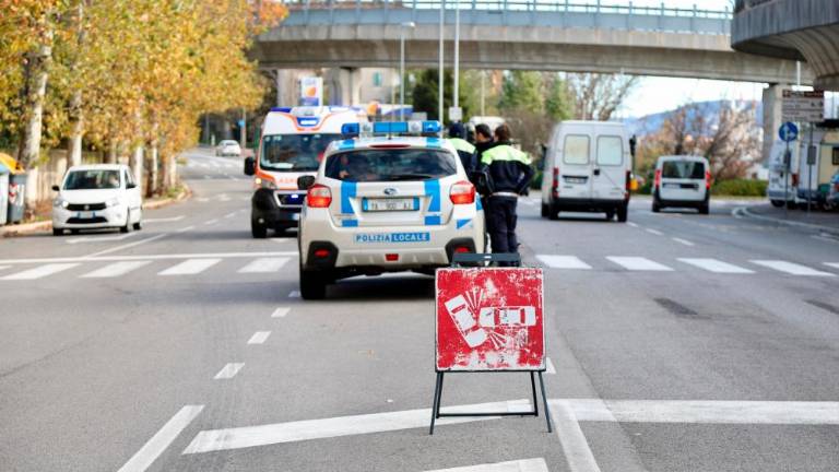 Pri Svetem Andreju podrl semafor