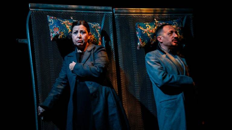 Predstava Pazi snajper! razkriva grozote obleganega Sarajeva