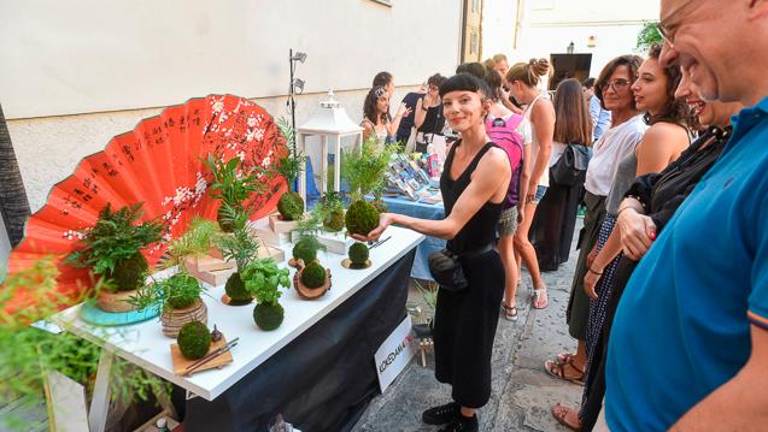 Dizajnerji, obrtniki in umetniki na sejmu Barbacan Produce