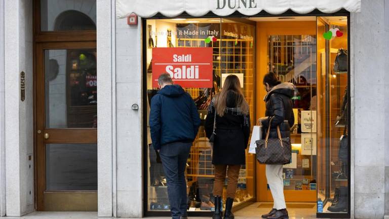 Nespodbuden začetek razprodaj v Trstu