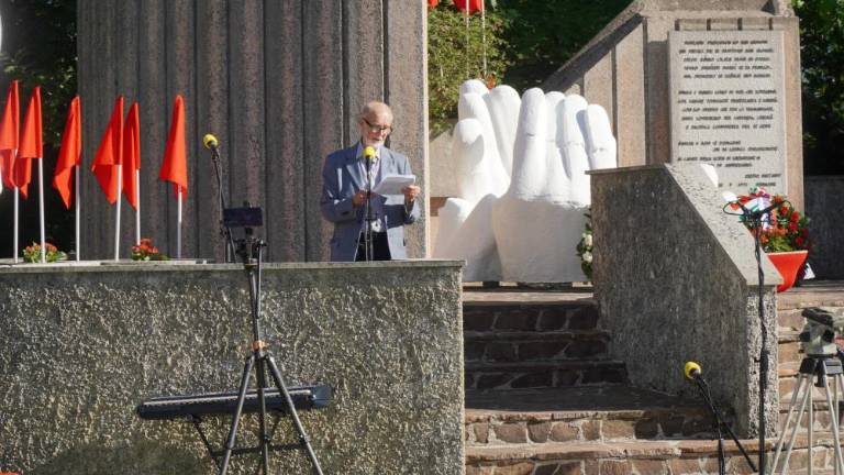 Še vedno opominja in združuje