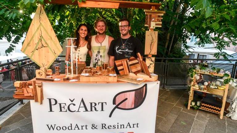 Dizajnerji, obrtniki in umetniki na sejmu Barbacan Produce