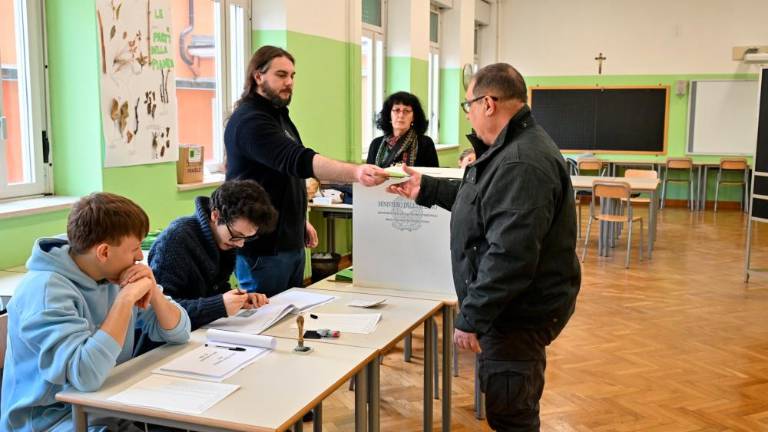 V Italiji referendum, v Sloveniji državnozborske volitve
