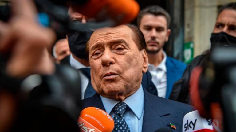 Umrl Silvio Berlusconi