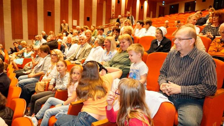 Jubilej praznovali Sončnica, Mladinski dom in O’Klapa