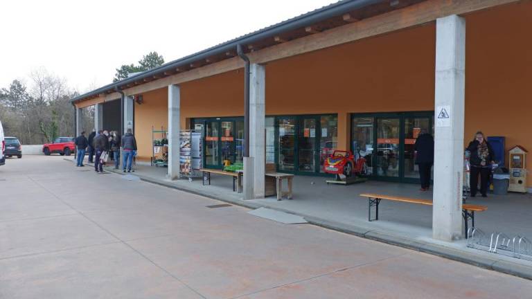 V openski prodajalni zmagal 25.000 evrov