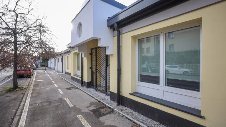 Projekt Stazioni di posta pa predvideva dnevni in nočni sprejemni center v obnovljeni stavbi med Rojcami in Štandrežem (TIBALDI)