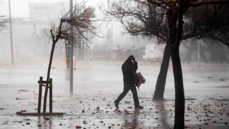 Neurje Gloria povzroča težave v Španiji in Franciji