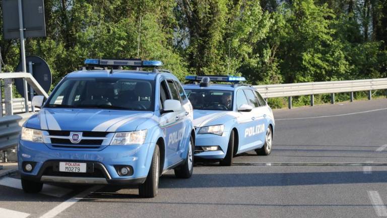 300 policistov zoper ilegalno migracijo