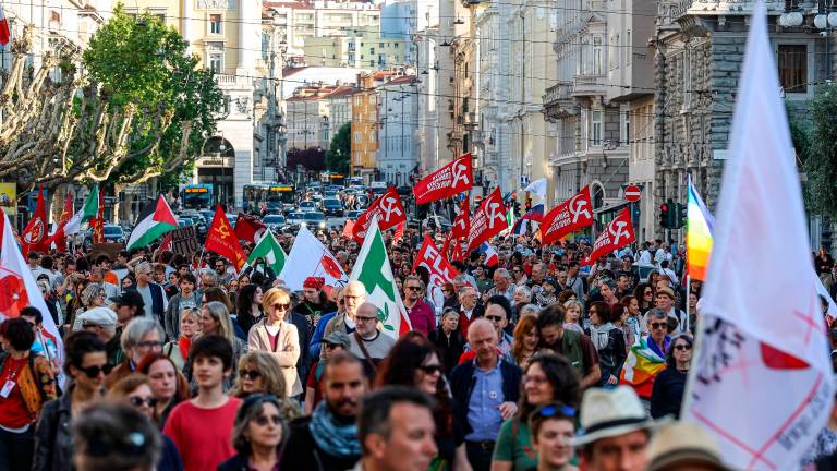 V Trstu 25. april zaznamovalo živahno proslavljanje