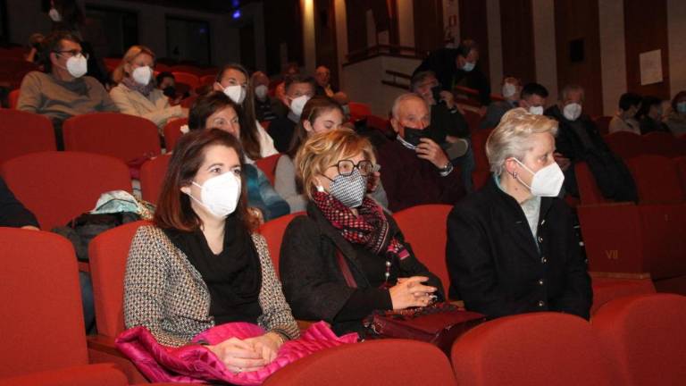 Na platnu zaživela zborovska »esenca«
