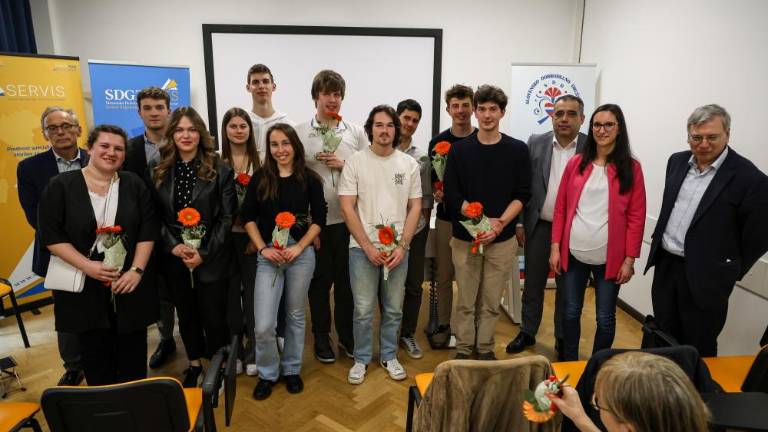 Podelili nagrade uspešnim študentom