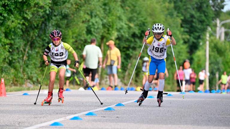 Začetek sezone na tekaških rolkah v režiji AŠD Mladina
