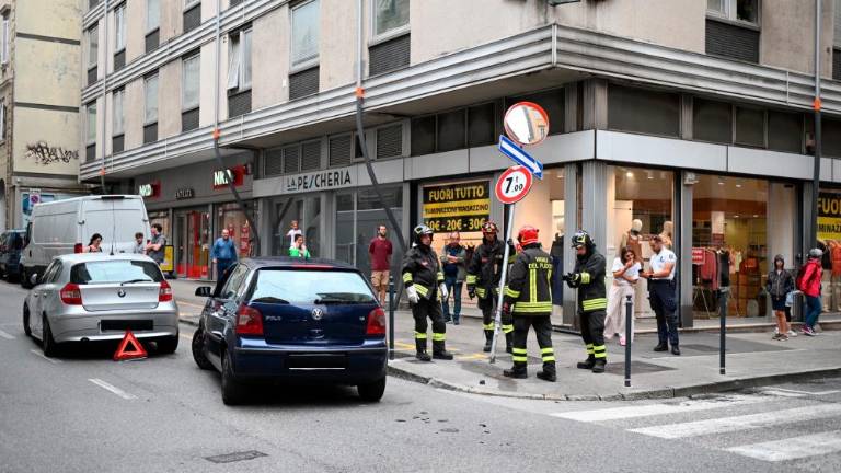 V križišču trčila bmw in volkswagen