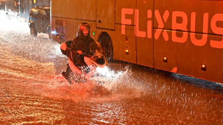 V Trstu izrazit naliv povzročal težave (VIDEO)