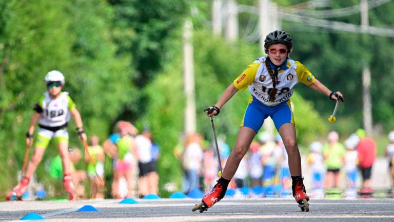 Začetek sezone na tekaških rolkah v režiji AŠD Mladina